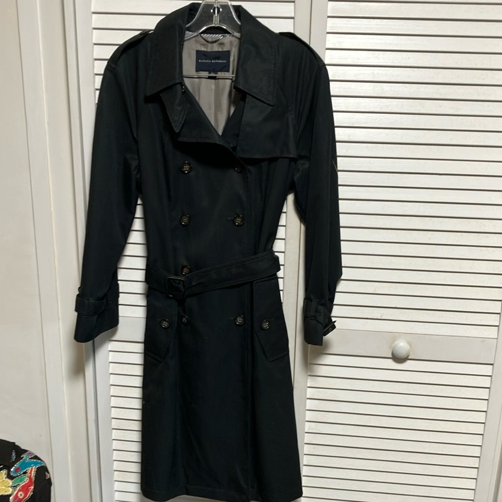 Black double breasted trench 2 pocket coat